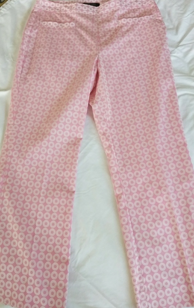 Pink and white ankle slacks.